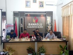 BAWASLU LUNCURKAN BUKU METAMORFOSIS PENEGAK DEMOKRASI