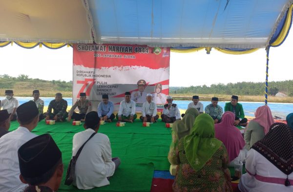 Launching rutinan Sholawat Nariyah MWC NU Japah.
