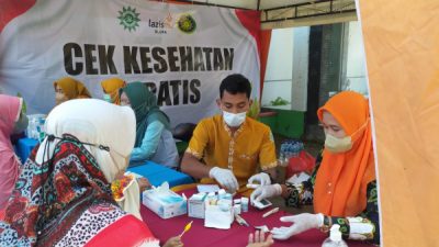 Lembaga Amil Zakat Infaq dan Shadaqah Muhammadiyah (Lazismu) menggelar kegiatan Bakti Sosial dan Cek Kesehatan Gratis di Kantor Kelurahan Bangkle, Kecamatan Blora, Kabupaten Blora.