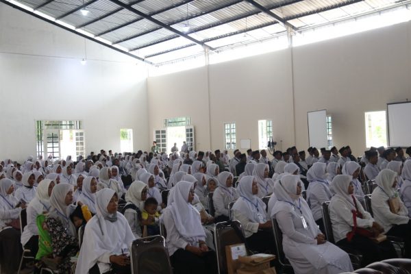 Bupati Blora, Arief Rohman menandaskan bahwa Pemkab Blora berkomitmen untuk meningkatkan kesejahteraan para pengajar Taman Pendidikan Al-Quran (TPQ). Hal itu diucapkannya Saat menghadiri Diklat Mengajar Al-Quran Metode Yanbu'a yang diadakan Lajnah Muroqobah Yanbua (LMY) Kabupaten Blora, di Pondok Pesantren Khozinatul Ulum, Minggu (28/8/2022).