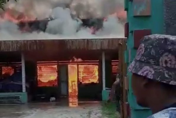 Rumah milik Sutrisno (46) warga Kelurahan Kunduran RT 05 RW 01, Kecamatan Kunduran, Kabupaten Blora ludes terbakar, Sabtu (20/8) kisaran pukul 14:00 WIB, akibat korsleting listrik.
