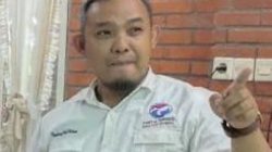 Ketua DPD Perindo Kabupaten Blora, Bambang Anto Wibowo tak mau ambil pusing soal tudingan dirinya sebagai dalang dugaan kecurangan perekrutan Perangkat Desa (Perades) di Kabupaten Blora. Menurutnya, kalau ada bukti dipersilahkan untuk melaporkan kepada Aparat Penegak Hukum (APH).