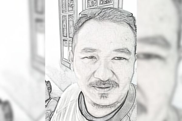 Akses pengelolaan kawasan hutan negara oleh masyarakat setempat lazim disebut Perhutanan Sosial (PS). Pengelolaan hutan di Blora belum beranjak dari Dua persoalan serius yang sudah sejak lama ada. Yaitu kemiskinan masyarakat Desa hutan dan kerusakan sumberdaya hutan.