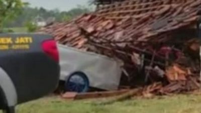 PUTING BELIUNG, BELASAN RUMAH RUSAK