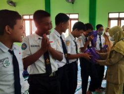 SMPN 2 BLORA GELAR ACARA SANTUNAN ANAK YATIM