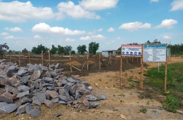 Pembangunan RPH Unggas Blora Mandek. Tidak ada pekerja di lokasi. Progresnya juga jauh dari target.