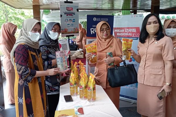 Praktek pembayaran Via QIRS.