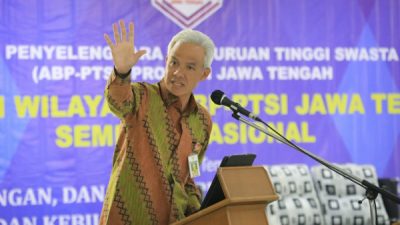 Gubernur Jawa Tengah, Ganjar Pranowo meminta agar Perguruan Tinggi Swasta (PTS) lebih adaptif dan inovatif lagi. Hal itu diucapkan usai membuka Musyawarah Wilayah V Asosiasi Badan Penyelenggara Perguruan Tinggi Swasta Indonesia (ABP-PTSI), Provinsi Jawa Tengah di STIE Bank Jateng, Kota Semarang, Senin (5/9/2022).
