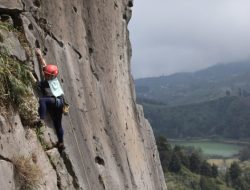 SENSASI SPORT CLIMBING WATU GRIBID WONOSOBO