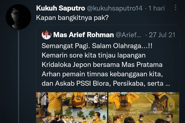 Status Bupati Arief Rohman melalui akun twitternya menuai komentar dari netizen. Tweet (istilah status Twitter) Bupati Arief merupakan kunjungannya ketika meninjau lapangan sepak bola Kridaloka Jepon beberapa lalu.