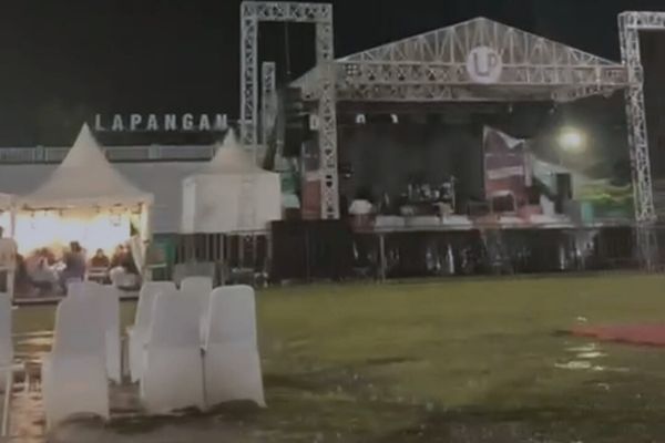 Peringatan International Coffee Day di lapangan Kridosono Blora.