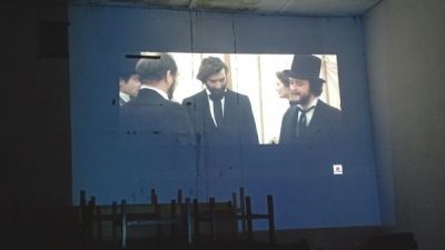 NOBAR FILM MARX MUDA, REVOLUSI INDUSTRI CIPTAKAN JUTAAN BURUH