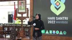 Salah seorang peserta dari SMK An Nu Banjarejo, Siti Maryam tampil lomba pidato bahasa Jawa.