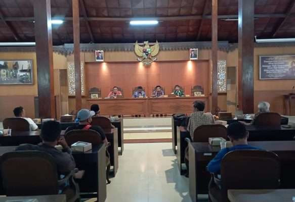 Audiensi GKTHB Kabupaten Blora di DPRD, terkait persoalan pertanian.