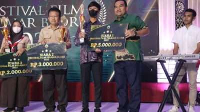 SMAN 1 NGAWEN JADI JUARA FILM TERBAIK