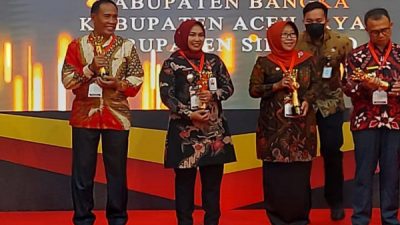 DINILAI INOVATIF, PEMKAB BLORA TERIMA IGA AWARD 2022