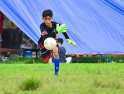 NUGIE, KIPER CILIK JEBOLAN SUBUR JAYA FC