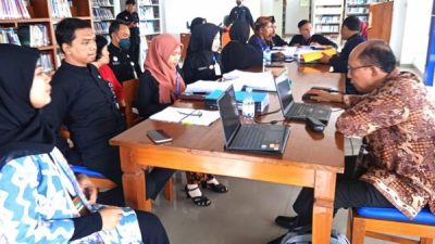 Kepala Dinas Perpustakaan dan Kearsipan (DPK) Kabupaten Blora, Achmad Nur Hidayat melalui Kepala Bidang Perpustakaan DPK Blora, Nugraheni Wahyu Utami mengatakan, 8 Perpustakaan di Kabupaten Blora lolos akreditasi Perpustakaan Nasional Republik Indonesia. Dimana 6 diantaranya mendapat nilai A.