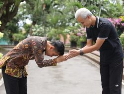 GELAK TAWA HIASI DISKUSI GANJAR DAN GIBRAN