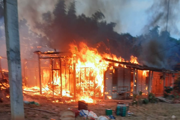 Kebakaran di Dukuh Watumiring Desa Bandungrojo.