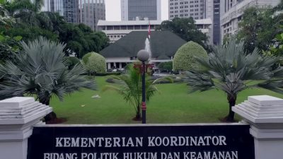 KORBAN KASUS PERTANAHAN ASAL BLORA AJUKAN PERLINDUNGAN HUKUM KE MAHFUD MD