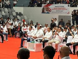 PROJO BLORA HADIRI PUNCAK MUSRA DI ISTORA SENAYAN