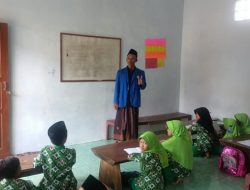 BANGUN SDM BERKUALITAS, MAHASISWA IAI AL MUHAMMAD CEPU KKN DI DESA GENJAHAN