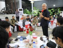 KEPADA MAHASISWA ILMU POLITIK, GANJAR CERITA AWAL MULA TERJUN KE DUNIA POLITIK