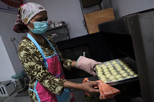 BERKAT KEGIGIHAN, JAJANAN PRODUKSI PUNGGURSUGIH INI MENJELAJAH HINGGA EROPA