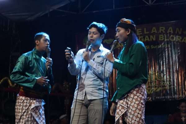 BANYAK DITEMUKAN ROKOK ILEGAL, DINKOMINFO LAKUKAN SOSIALISASI CUKAI