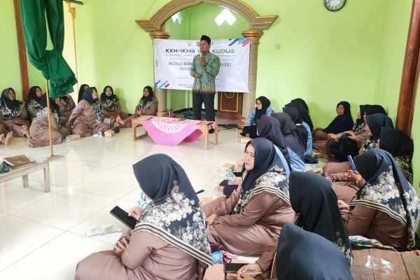 MODERASI BERAGAMA SEBAGAI FONDASI PERSATUAN