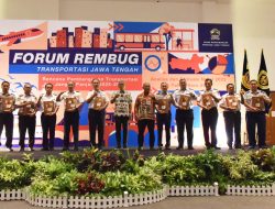 JATENG KEMBANGKAN TRANSPORTASI MASSAL