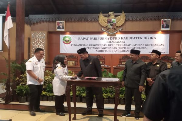 REKOMENDASI DPRD BLORA : FOKUS DIGITALISASI DAN MANFAATKAN IDLE CASH