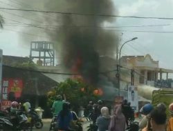 GUDANG LOGISTIK KECAMATAN NGAWEN TERBAKAR, KERUGIAN CAPAI RP 250 JUTA