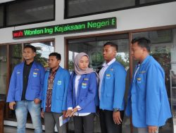 USUT KASUS HONOR NARSUM DPRD, PMII BLORA KECEWA DENGAN SIKAP DIS-TRANSPARANSI KEJARI