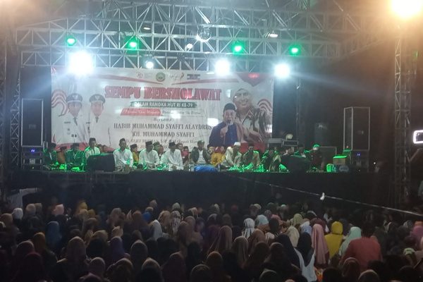 SEMPU BERSHOLAWAT : PESAN PERSATUAN DI TENGAH KEMERIAHAN HUT RI