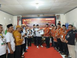 DUA BAKAL PASLON MENDAFTAR DI HARI KEDUA PILKADA BLORA