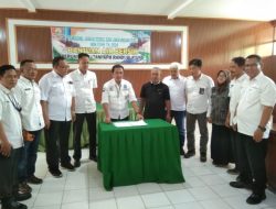 KPH RANDUBLATUNG SALURKAN BANTUAN AIR BERSIH KEPADA 12 LMDH