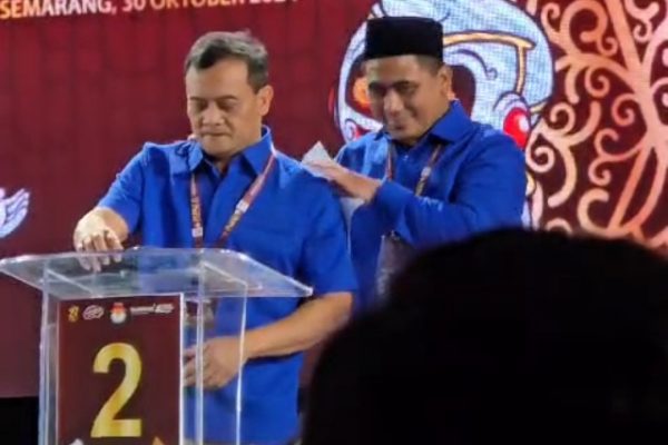 SANTRI BLORA MERASA TERWAKILI OLEH GUS YASIN DALAM DEBAT PILKADA