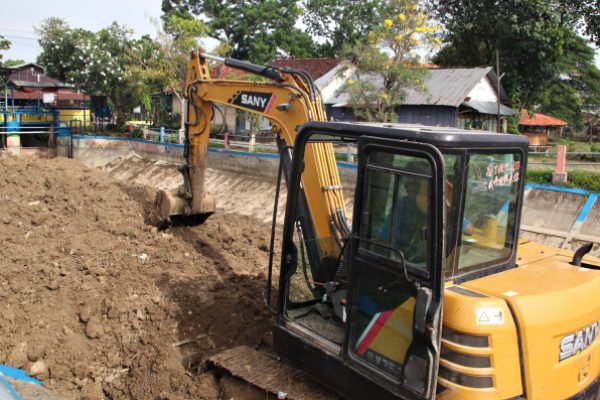 NORMALISASI BENDUNG GABUS SAMBUT MUSIM PENGHUJAN