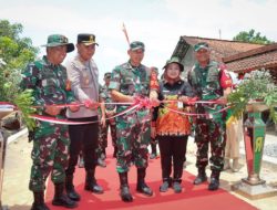 TMMD KE-122: PANGDAM IV/DIPONEGORO RESMIKAN PEMBANGUNAN DI DESA SIDOMULYO
