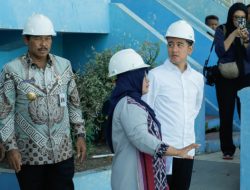 PJ GUBERNUR JATENG DAMPINGI WAPRES TINJAU PROYEK REVITALISASI GOR MANAHAN SOLO