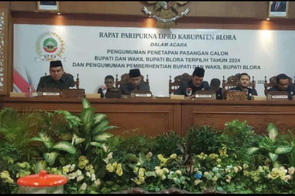 RAPAT PARIPURNA DPRD BLORA TETAPKAN BUPATI DAN WAKIL BUPATI TERPILIH