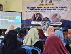 STMIK AMIKOM SURAKARTA KENALKAN STRATEGI DIGITAL MARKETING KEPADA UMKM DESA NOGOSAREN