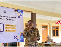 GANDENG AKADEMISI, PEMDES GOMBANG MAKSIMALKAN IT UNTUK PEMBANGUNAN DESA