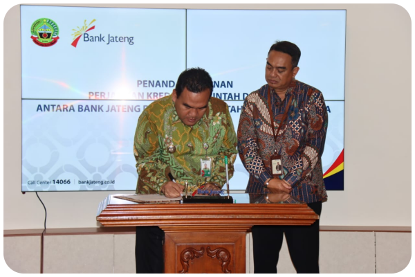DUKUNG PEMBANGUNAN JALAN, BLORA DAPAT SUNTIKAN DANA RP 215 MILIAR DARI BANK JATENG