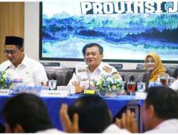 PENDAPATAN PAJAK JAWA TENGAH TEMBUS Rp3,77 TRILIUN, GUBERNUR: JANGAN LAGI MENUNGGU PEMUTIHAN