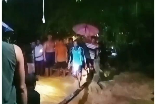 BLORA DIKEPUNG BANJIR, HAMPIR SEMUA KECAMATAN TERDAMPAK