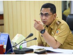 TAJ YASIN DORONG HYBRID SEA WALL SEBAGAI SOLUSI ROB DAN ABRASI PESISIR DEMAK