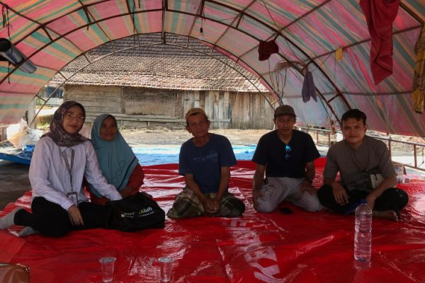 GALUH WIDIASIH KUNJUNGI KORBAN KEBAKARAN DI KAJENGAN